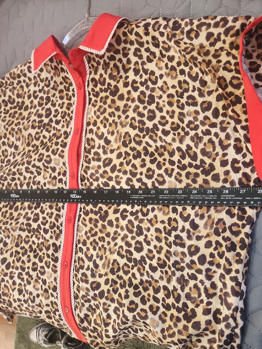 Entro Boho Cheetah Bold Statement Button Top with Red Trim Size XL - Picture 7 of 7